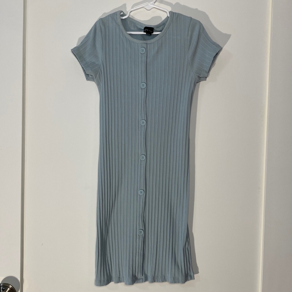 Girls Cotton dress size 10/12 L. Brand is Art class. Color is blue